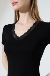 22268 KADIN V YAKASI DANTELLİ FULL LYC VORTVİSK KISA KOL BLUZ 