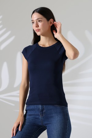 21890 KADIN  RİB.YAKA VE KOLAĞZI BİYELİ REGLAN KOL KARYOKALI BİSİKLET YAKA TSHIRT 21890 KADIN  RİB.YAKA VE KOLAĞZI BİYELİ REGLAN KOL KARYOKALI BİSİKLET YAKA TSHIRT
