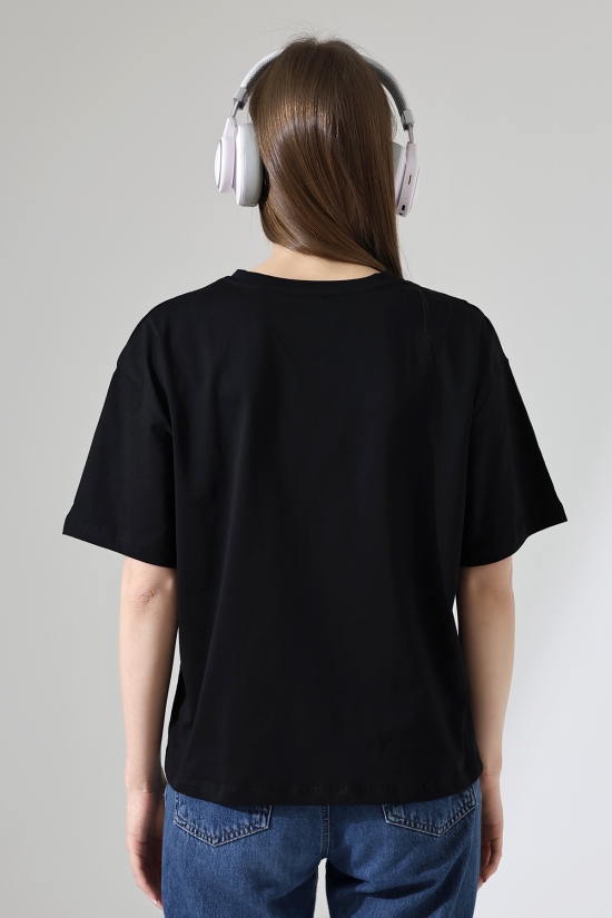 21929 KADIN KISA KOL GENİŞ VE YANLARI YIRTMAÇLI ARKASI OVAL BİSİKLET YAKA TSHIRT