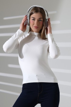 21950 KADIN KENDİLİĞİNDEN DİK YAKA  FULL LYC VİSK RİBANA UZUN KOL TSHIRT  21950 KADIN KENDİLİĞİNDEN DİK YAKA  FULL LYC VİSK RİBANA UZUN KOL TSHIRT