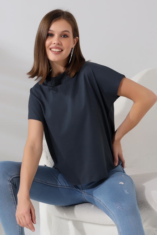19588 KADIN DİK YAKA KISA KOLU BEDENDE PAMUKLU KISA TSHIRT