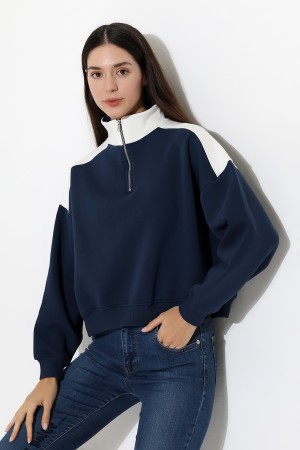 21963 KADIN 3 İP FERMUARLI KAMYONÖR GÖMLEK YAKA OMUZLARI VE YAKA GARNİLİ SALAŞ YANLARI KUPLU GENİŞ SWEATSHIRT 21963 KADIN 3 İP FERMUARLI KAMYONÖR GÖMLEK YAKA OMUZLARI VE YAKA GARNİLİ SALAŞ YANLARI KUPLU GENİŞ SWEATSHIRT