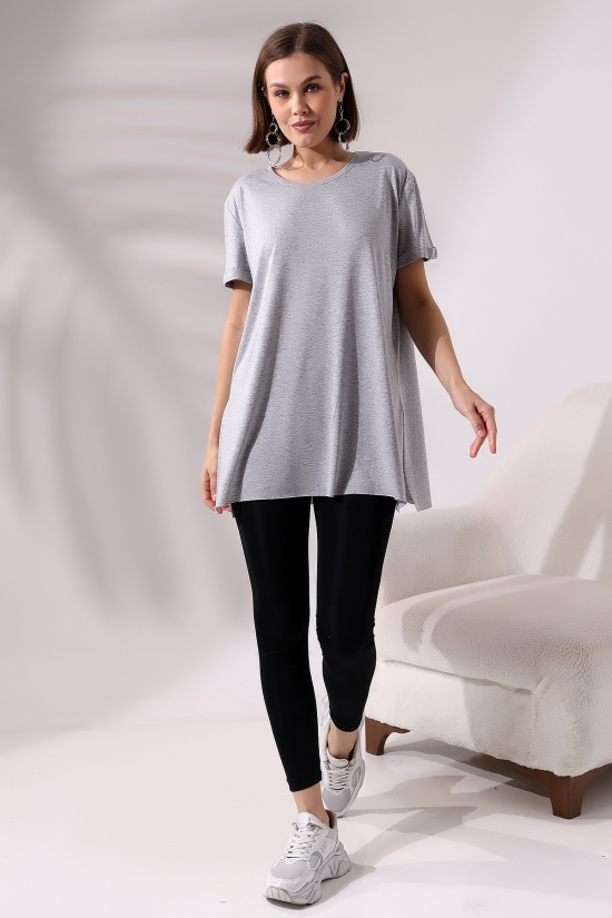 19598 BAYAN KISA KOL KATLAMA. YANL YARI DİKİŞSİZ VE YIRTM.VSK BİSİKLET YAKA TUNİK TSHIRT