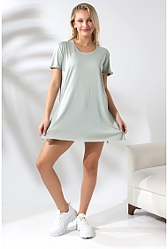 19598 KADIN KISA KOL KATLAMA. YANL YARI DİKİŞSİZ VE YIRTM.VSK BİSİKLET YAKA TUNİK TSHIRT