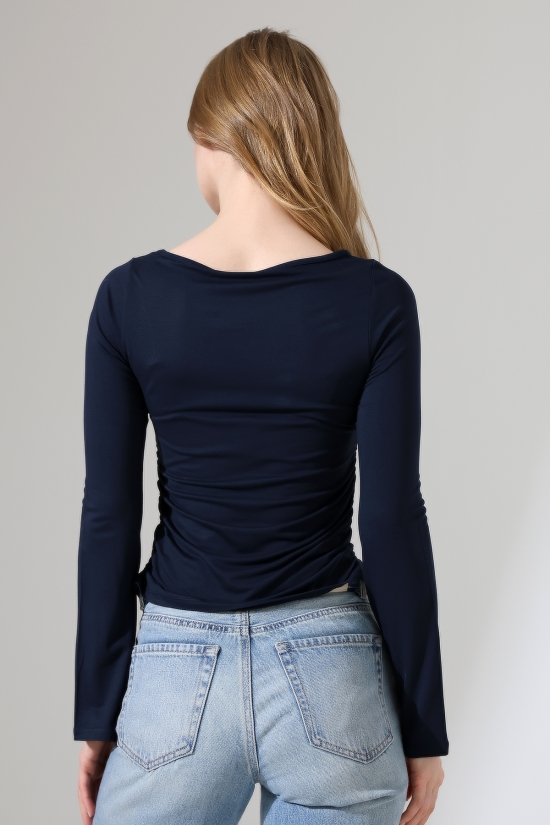 22157 KADIN KAYIK YAKA UZUN KOL UÇLARI İSPANYOL KOL  FULL LYC VİSKON YANLARI BÜZGÜLÜ BLUZ 