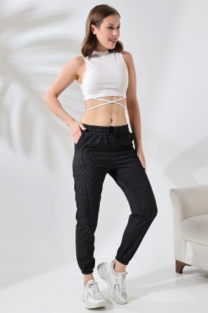 21680 KADIN DİKİNE RAPOR ÇİZGİLİ CEPLİ PAÇASI LAST. 2 İP PANTOLON 